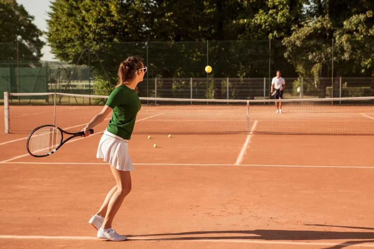 Appart'Hotel Chaleureux Au Coeur De Tullins - Le Roitelet 0*,