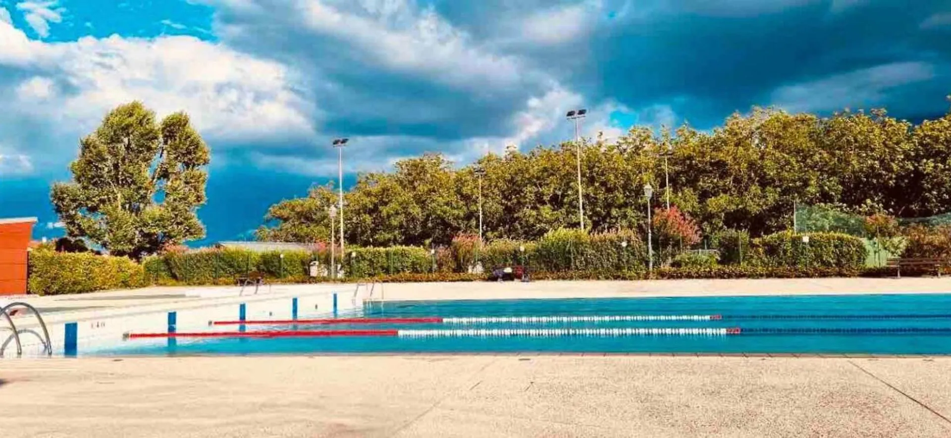 Appart'Hotel Chaleureux Au Coeur De Tullins - Le Roitelet 0*,  France